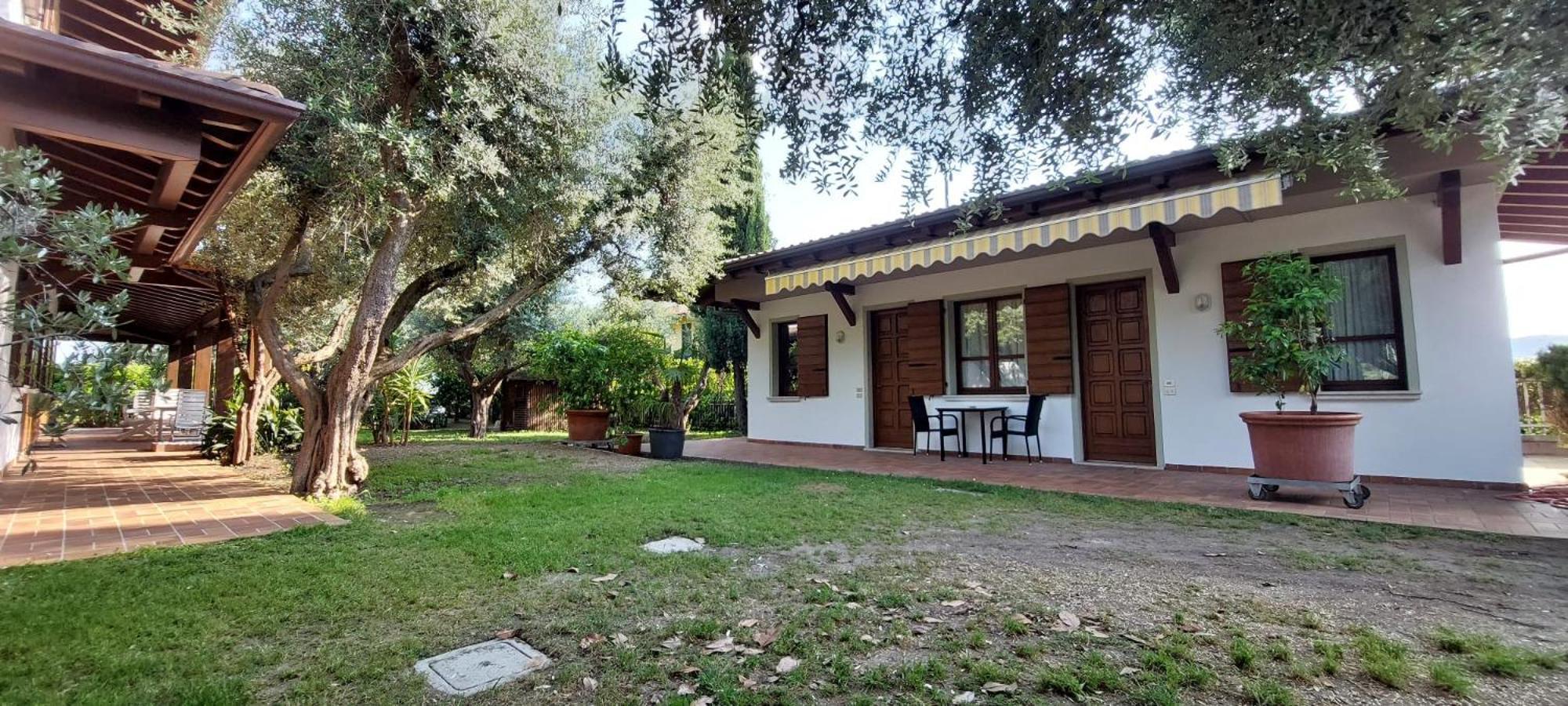 Elisa Holidays Apartments Puegnago del Garda Exterior photo