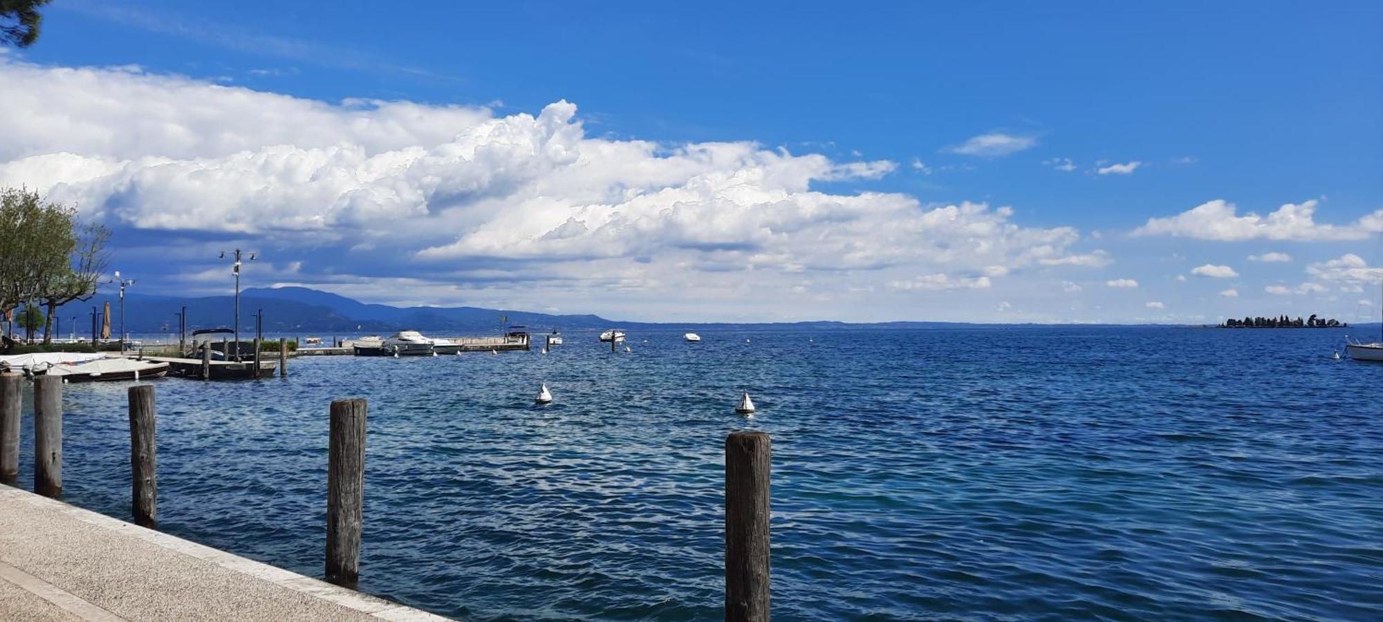 Elisa Holidays Apartments Puegnago del Garda Exterior photo